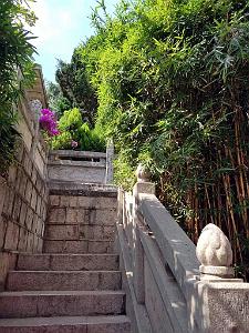 KUNMING - Temple YUANTONG - 36